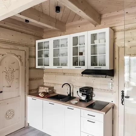Goralski Premium Niedzwiedzia Gawra & Sauna, Balia By Rentilopl Chalet