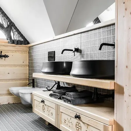Chalet Goralski Premium Niedzwiedzia Gawra & Sauna, Balia By Rentilopl *