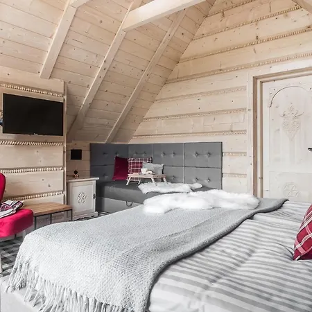 Chalet Goralski Premium Niedzwiedzia Gawra & Sauna, Balia By Rentilopl Poronin