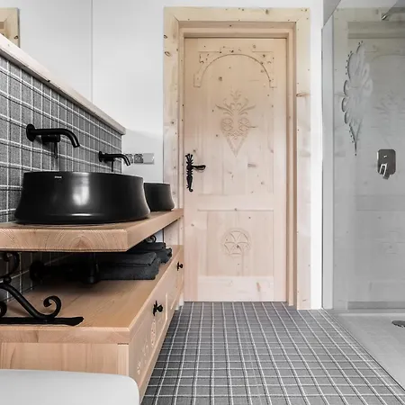 Goralski Premium Niedzwiedzia Gawra & Sauna, Balia By Rentilopl