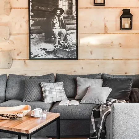 Chalet Goralski Premium Niedzwiedzia Gawra & Sauna, Balia By Rentilopl Poronin